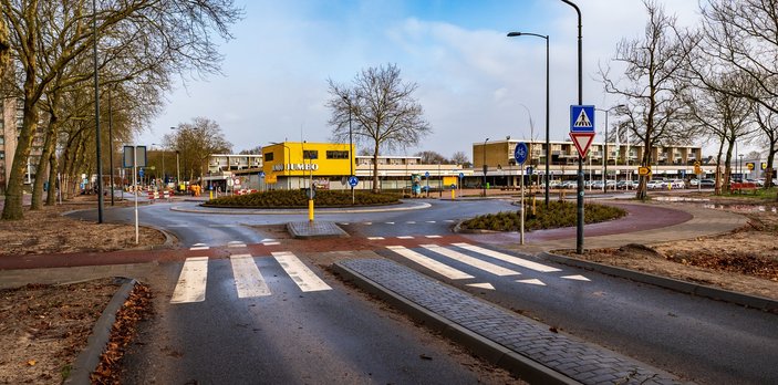 Nieuwe rotonde Burgemeester Holtroplaan